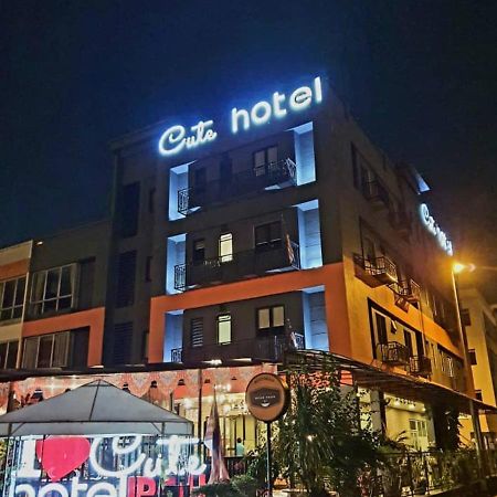 Cute Hotel & Dorms Ipoh Ngoại thất bức ảnh